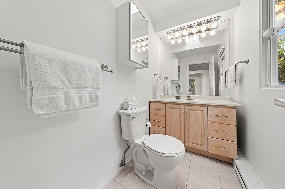749 Winona Avenue North Vancouver, BC - 26