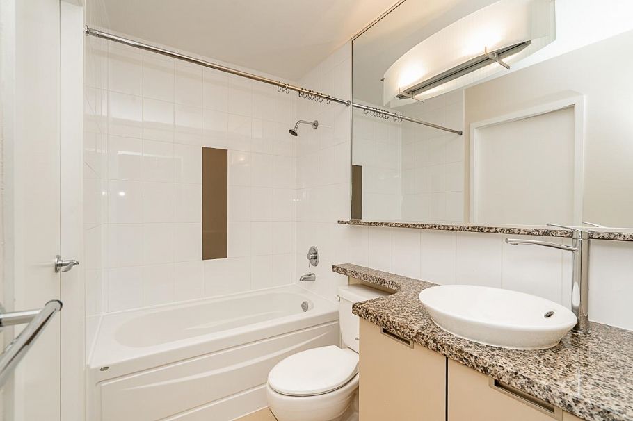 555 Helmcken Street Vancouver, BC - 25