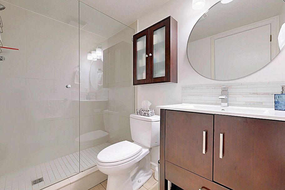 203 1515 E 6th Avenue Vancouver, BC - 27
