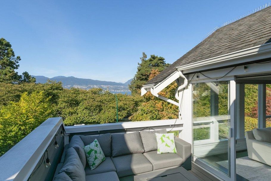 3262 W 1st Avenue Vancouver, BC - 8