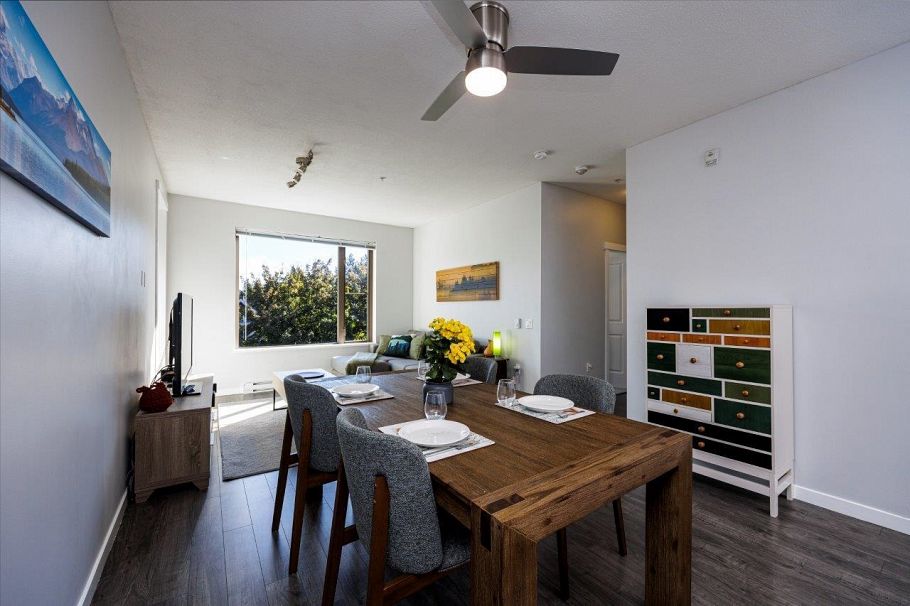 301 2665 Mountain Highway North Vancouver, BC - 10