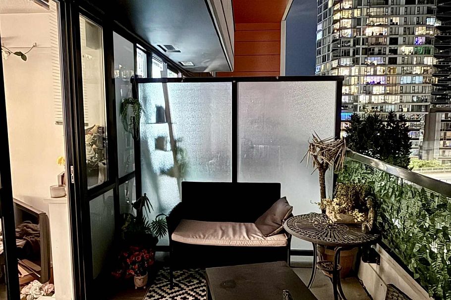 512 1325 Rolston Street Vancouver, BC - 4