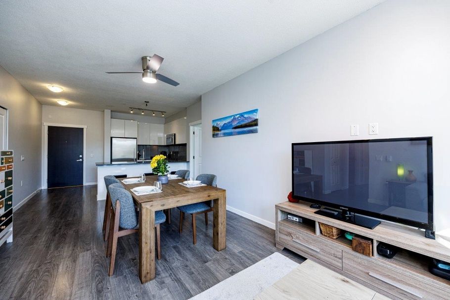 301 2665 Mountain Highway North Vancouver, BC - 11