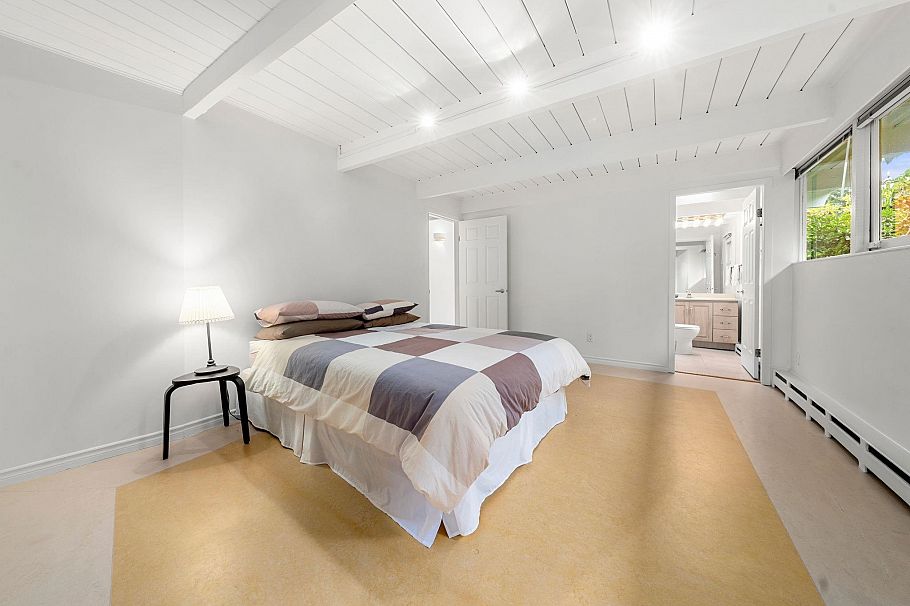 749 Winona Avenue North Vancouver, BC - 25