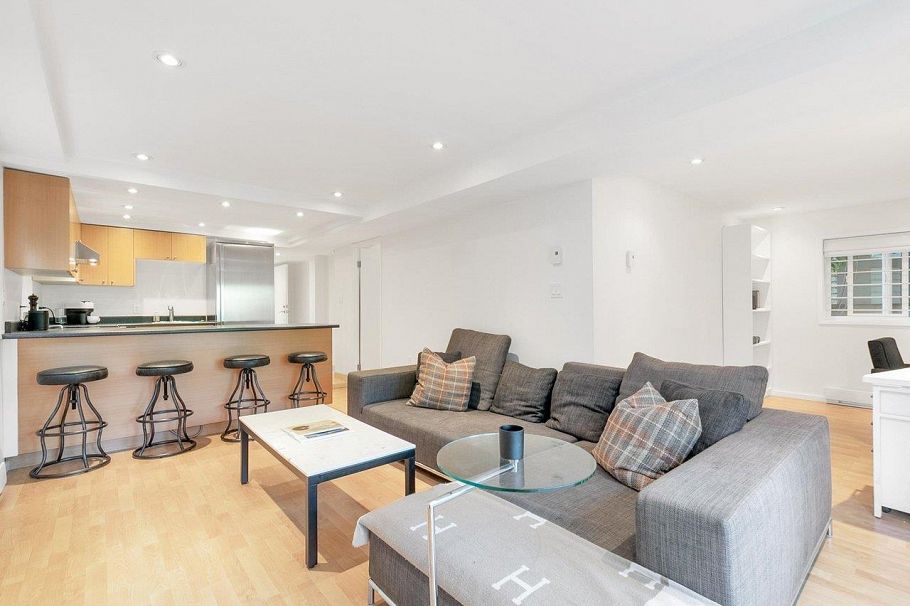 3262 W 1st Avenue Vancouver, BC - 30