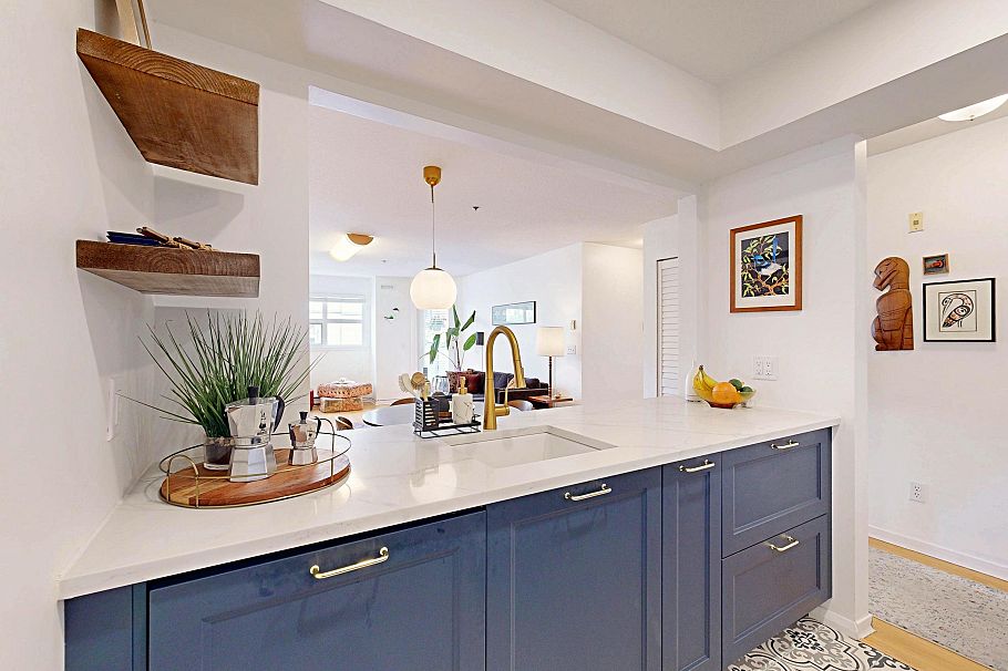 203 1515 E 6th Avenue Vancouver, BC - 1