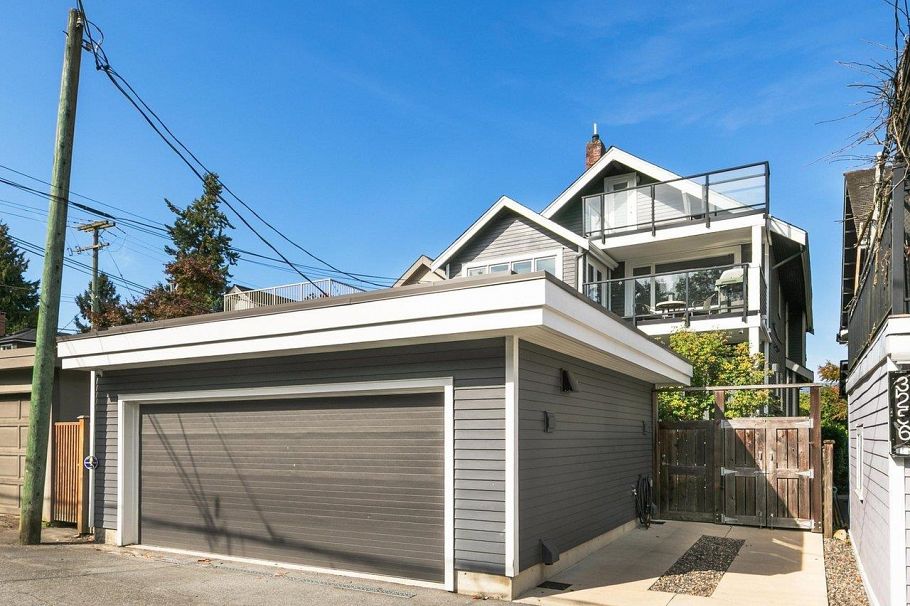 3262 W 1st Avenue Vancouver, BC - 35