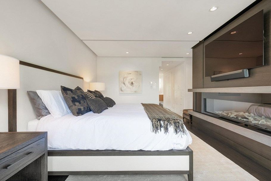 3262 W 1st Avenue Vancouver, BC - 18