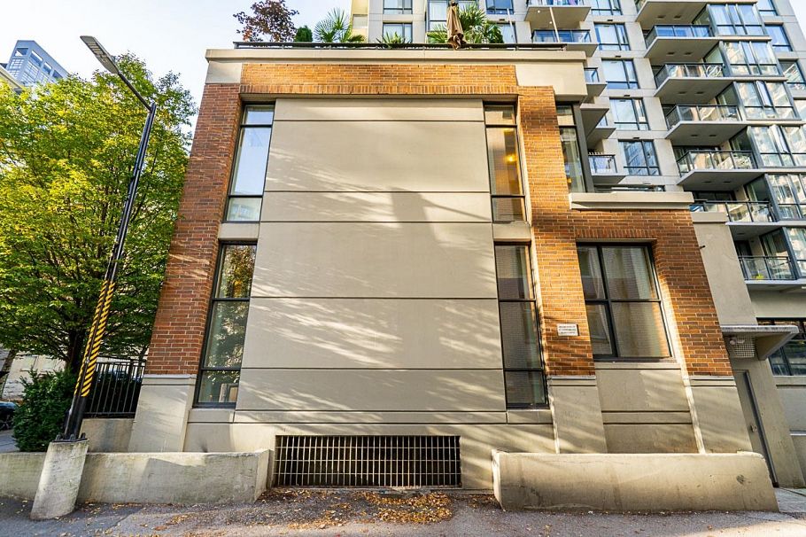 555 Helmcken Street Vancouver, BC - 28