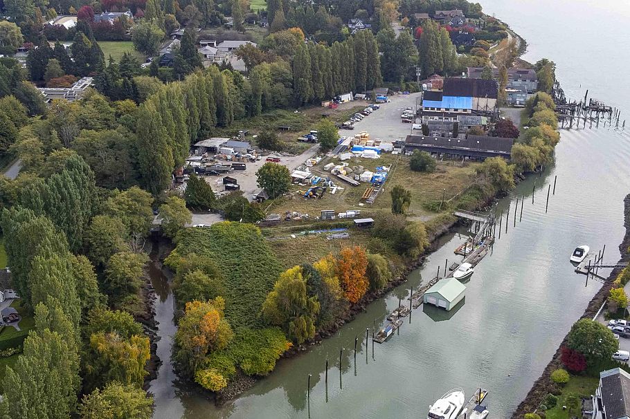 7520 Balaclava Street Vancouver, BC - 2