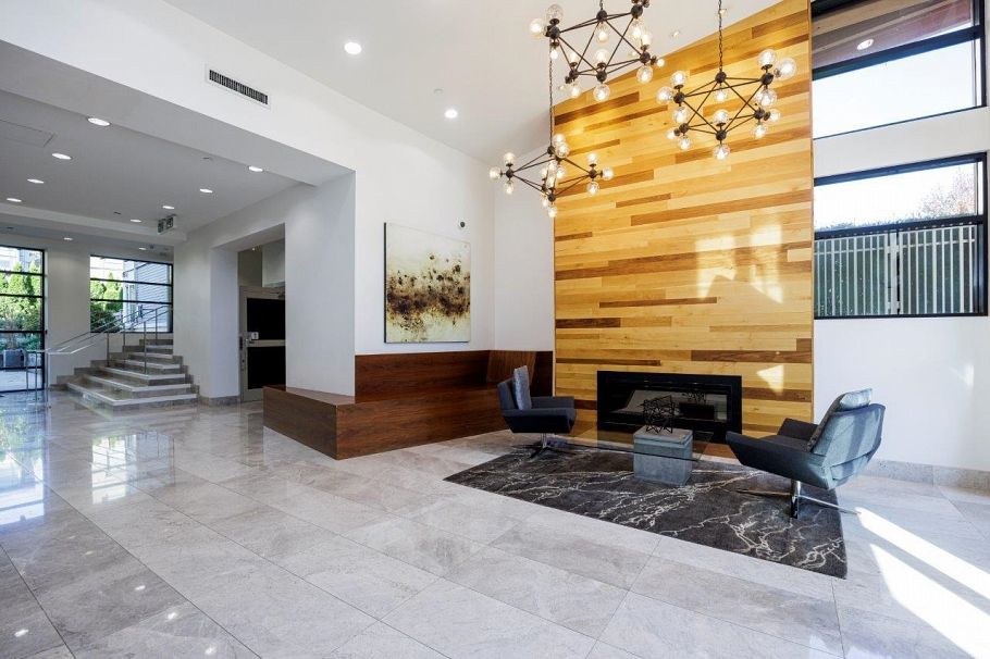 301 2665 Mountain Highway North Vancouver, BC - 2