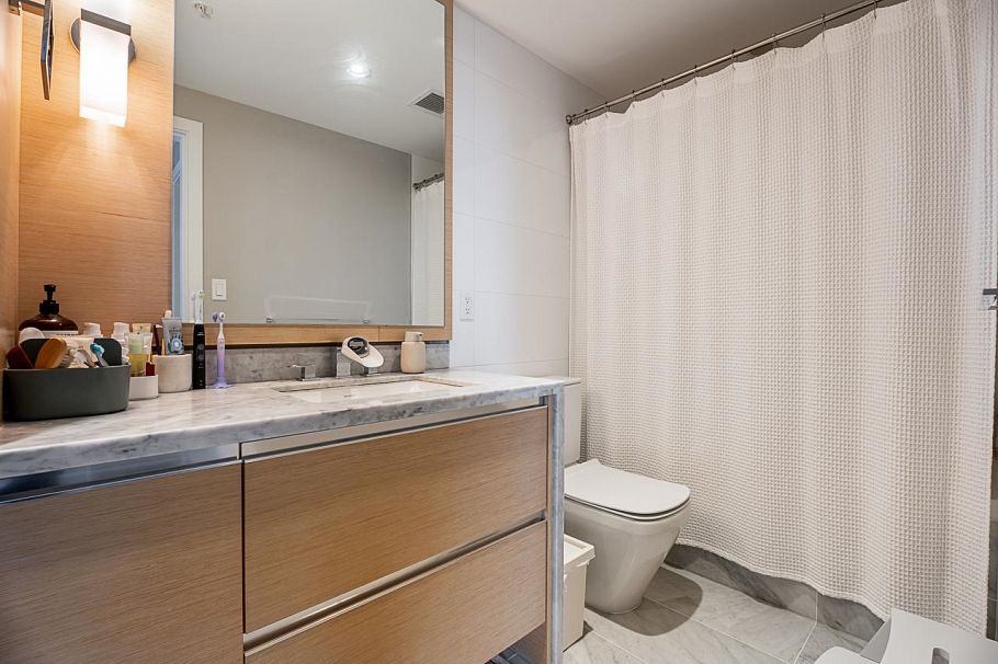 301 505 W 30th Avenue Vancouver, BC - 24