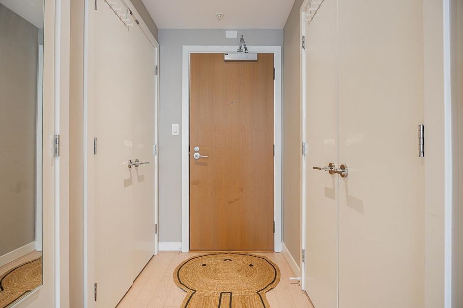 301 505 W 30th Avenue Vancouver, BC - 8