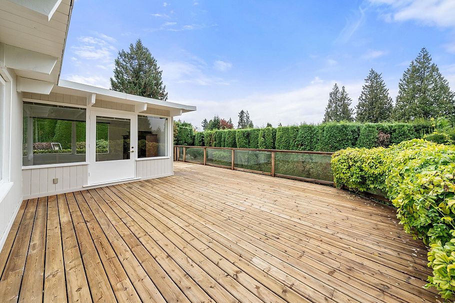 749 Winona Avenue North Vancouver, BC - 11