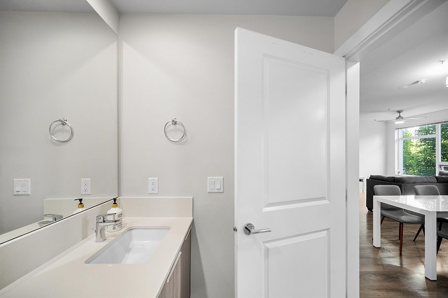 214 3289 Riverwalk Avenue Vancouver, BC - 21