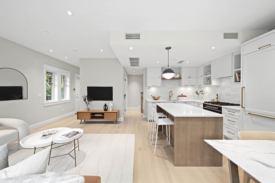 1458 W 45th Avenue Vancouver, BC - 12