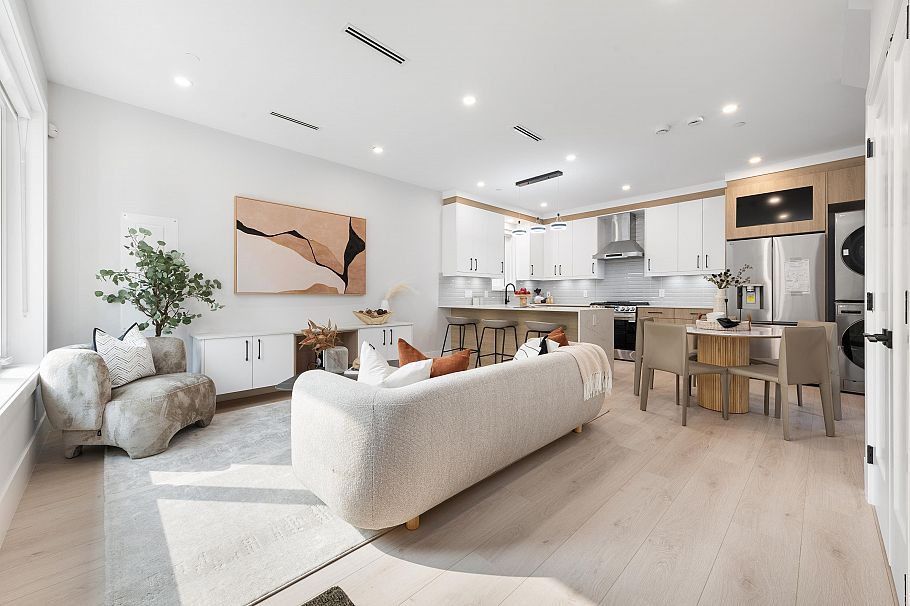 1 2741 Mcgill Street Vancouver, BC - 4