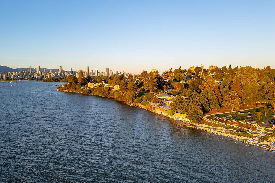 3262 W 1st Avenue Vancouver, BC - 38