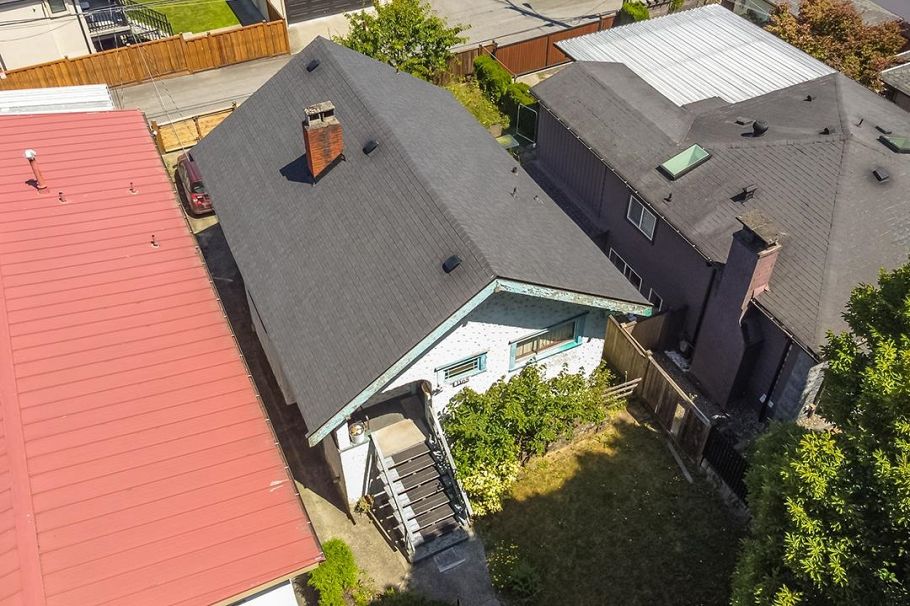 1165 E 33rd Avenue Vancouver, BC - 5