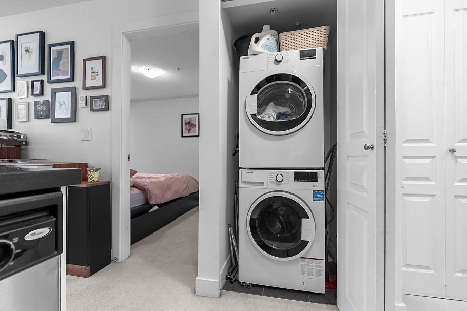 305 4550 Fraser Street Vancouver, BC - 8