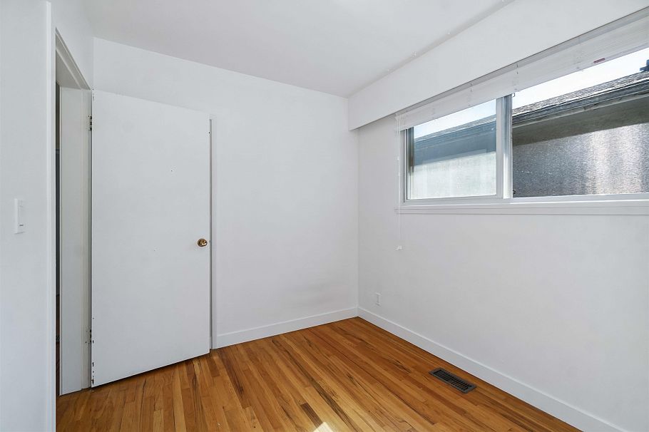 1825 Skeena Street Vancouver, BC - 16