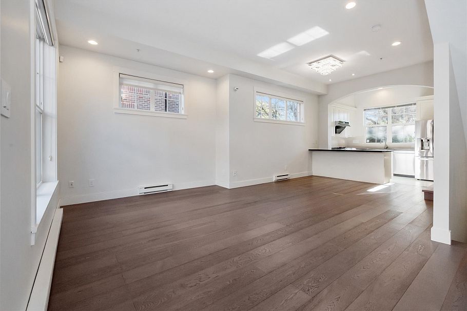 765 W 42nd Avenue Vancouver, BC - 3