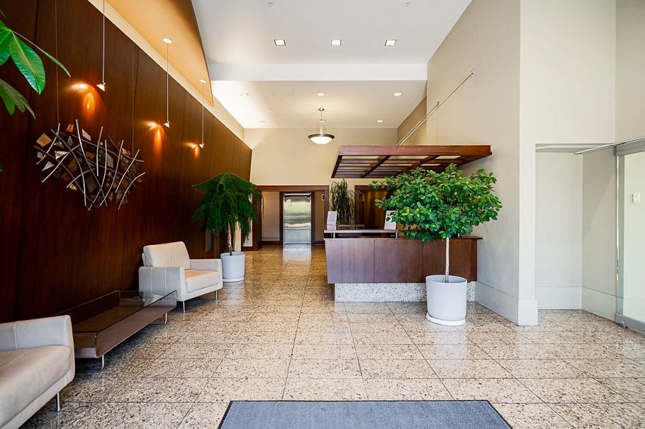 PH3 683 W Victoria Park North Vancouver, BC - 33