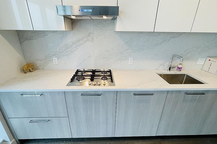 1002 3200 Corvette Way Richmond, BC - 3