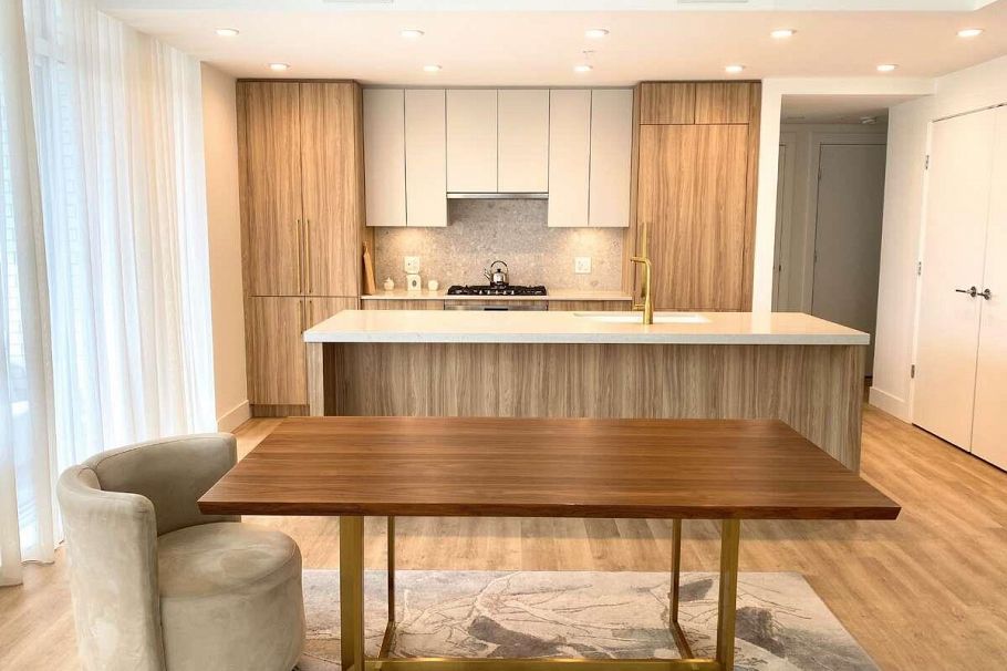 103 2375 Emery Court North Vancouver, BC - 2