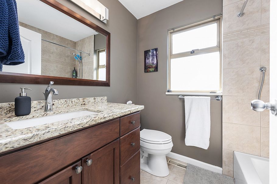 342 E 26th Street North Vancouver, BC - 14