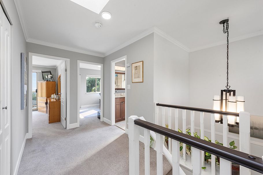 342 E 26th Street North Vancouver, BC - 20