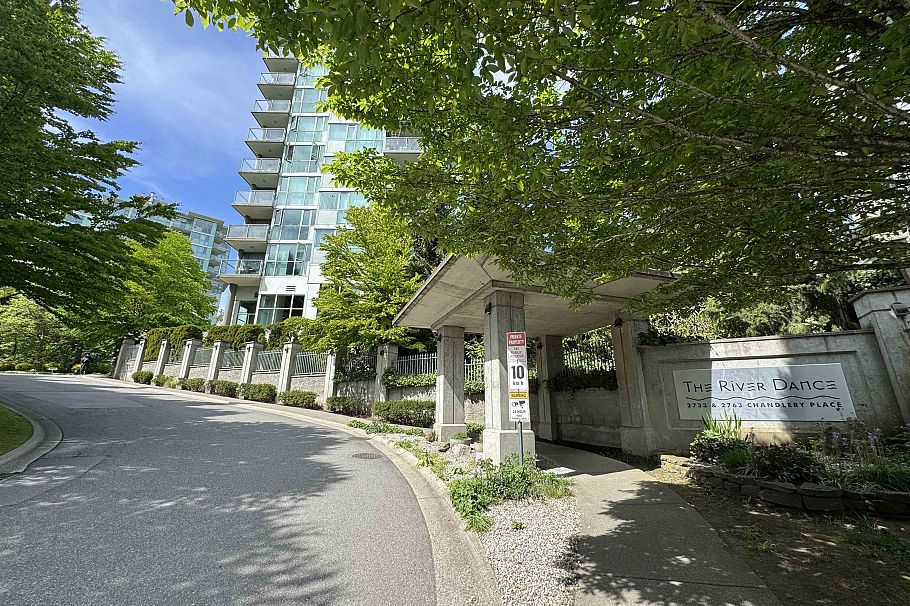 506 2733 Chandlery Place Vancouver, BC - 1