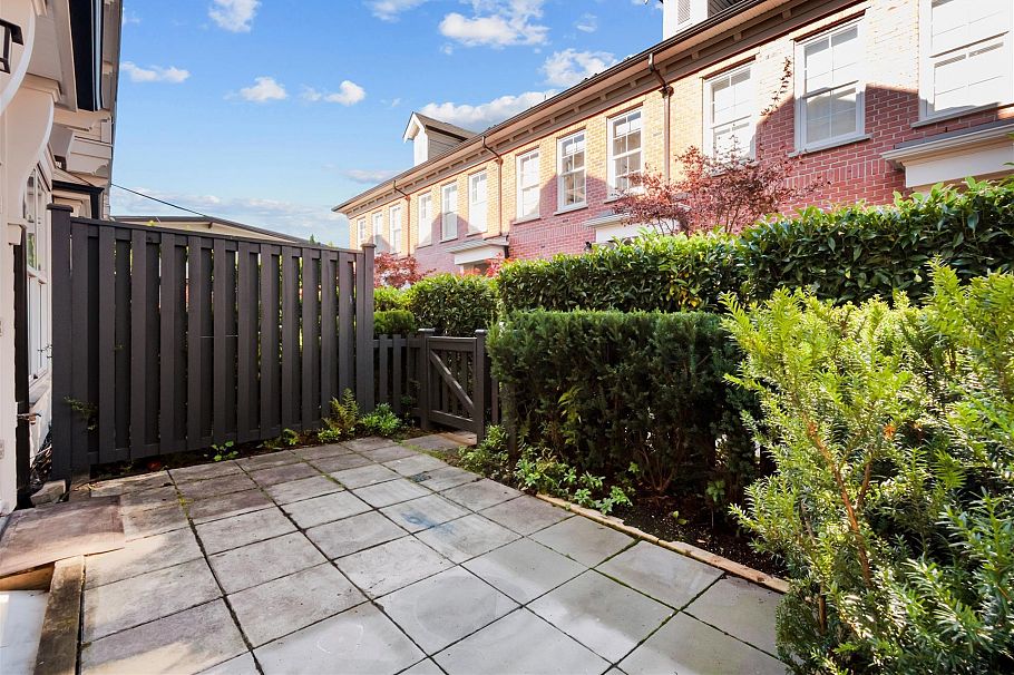 765 W 42nd Avenue Vancouver, BC - 17