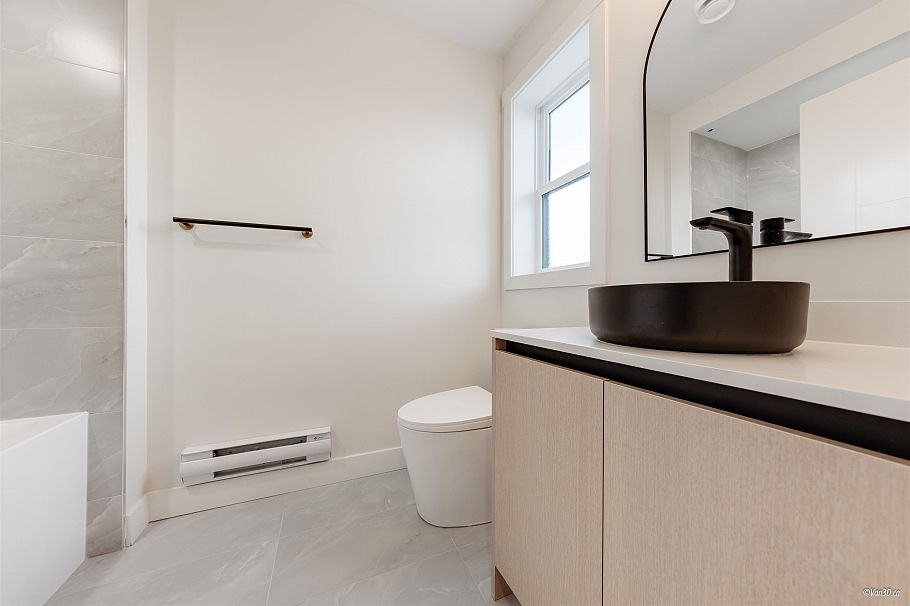 202 5092 Slocan Street Vancouver, BC - 10