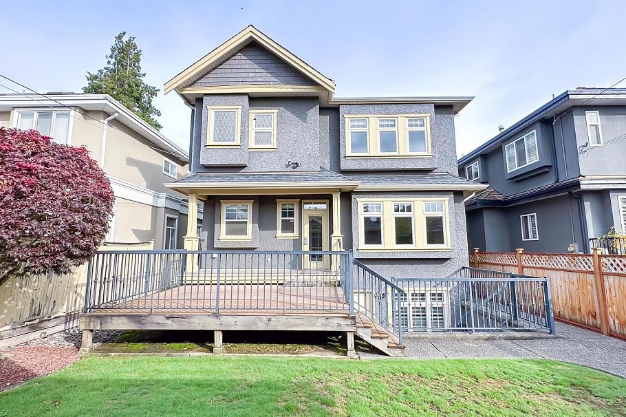 2978 W 21st Avenue Vancouver, BC - 35