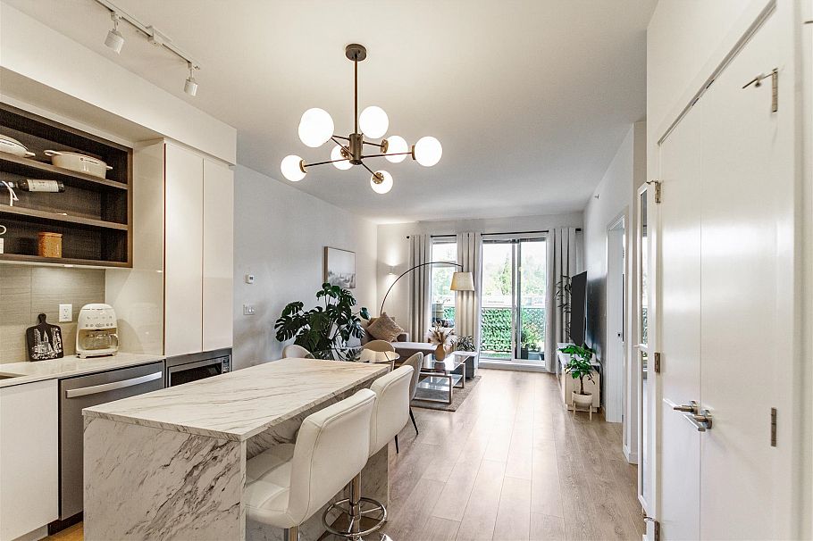 519 725 Marine Drive North Vancouver, BC - 4