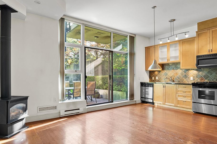 110 8988 Hudson Street Vancouver, BC - 3