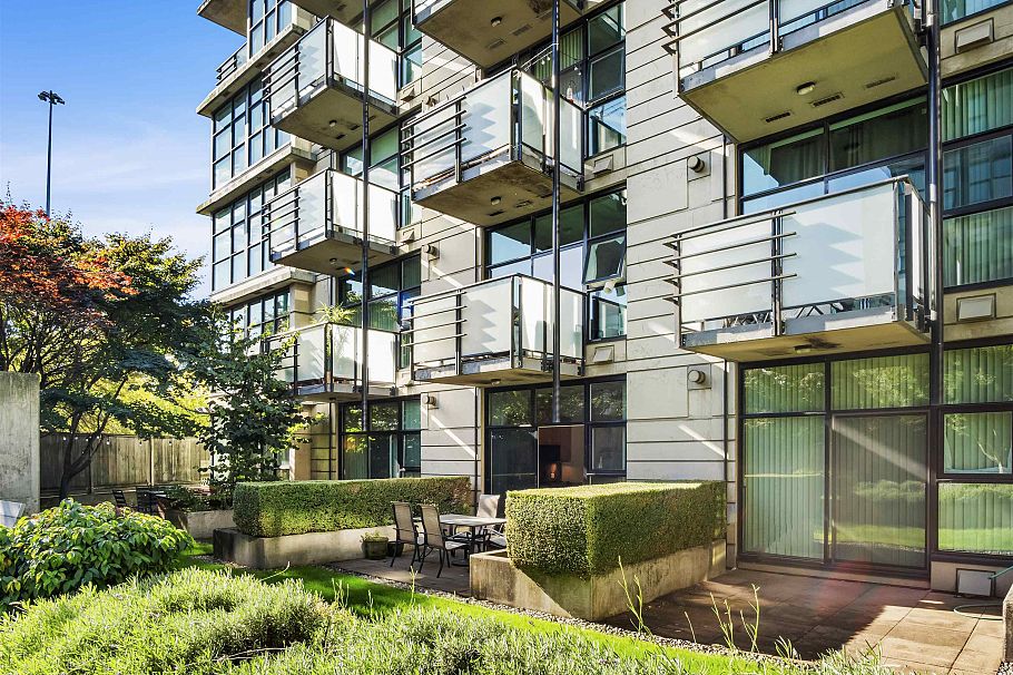 110 8988 Hudson Street Vancouver, BC - 25