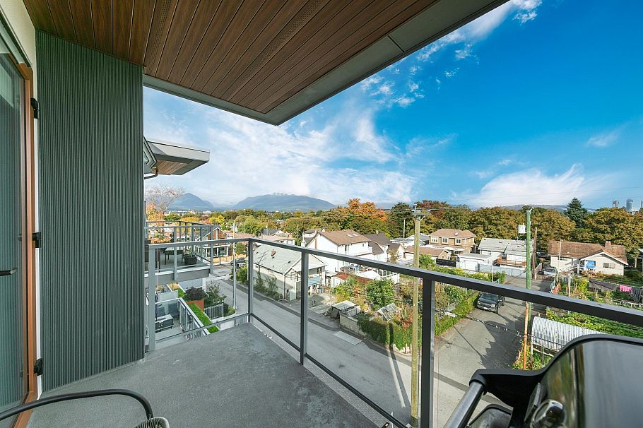 404 2408 Grant Street Vancouver, BC - 15