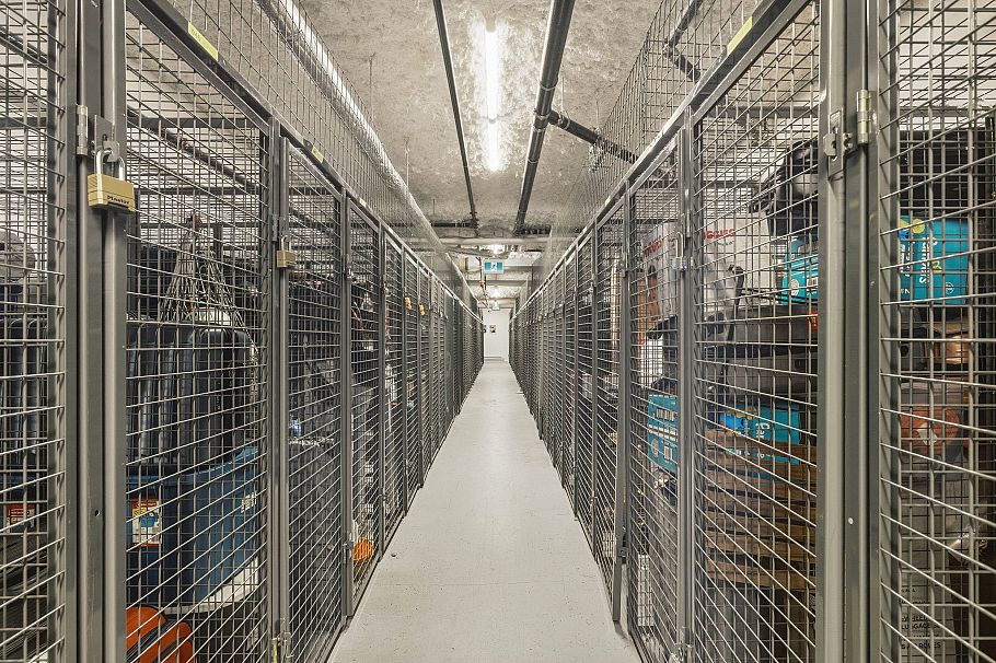 602 1401 Hunter Street North Vancouver, BC - 26