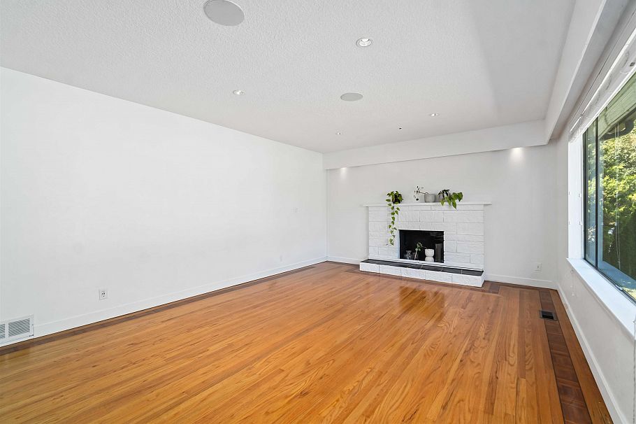 1825 Skeena Street Vancouver, BC - 5