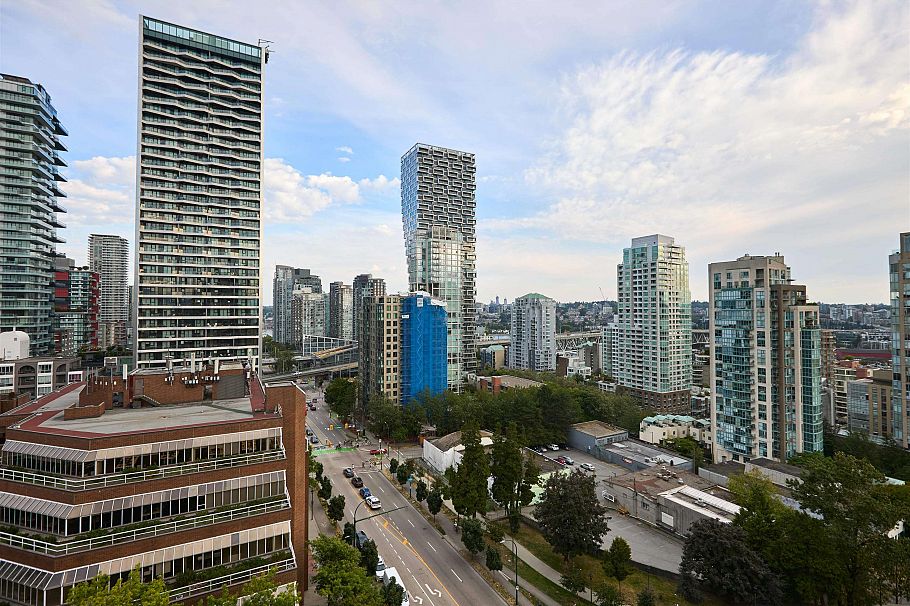 1601 1003 Pacific Street Vancouver, BC - 14