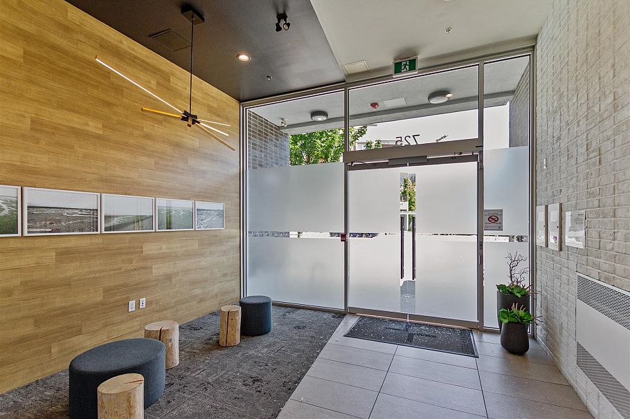 519 725 Marine Drive North Vancouver, BC - 22