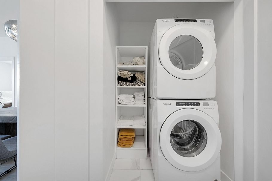 404 2408 Grant Street Vancouver, BC - 31