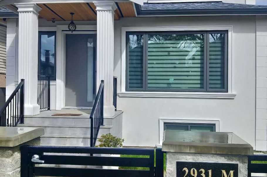 2931 E 28th Avenue Vancouver, BC - 1