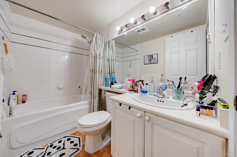 202 2505 E Broadway Avenue Vancouver, BC - 11