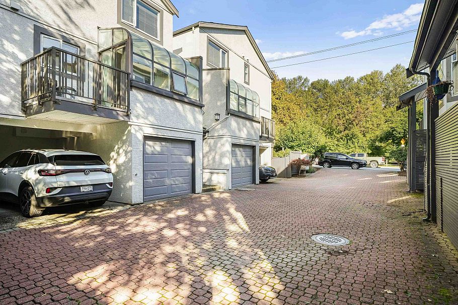 1621 Fell Avenue North Vancouver, BC - 3