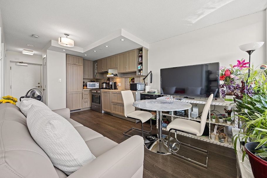 2606 5665 Boundary Road Vancouver, BC - 1