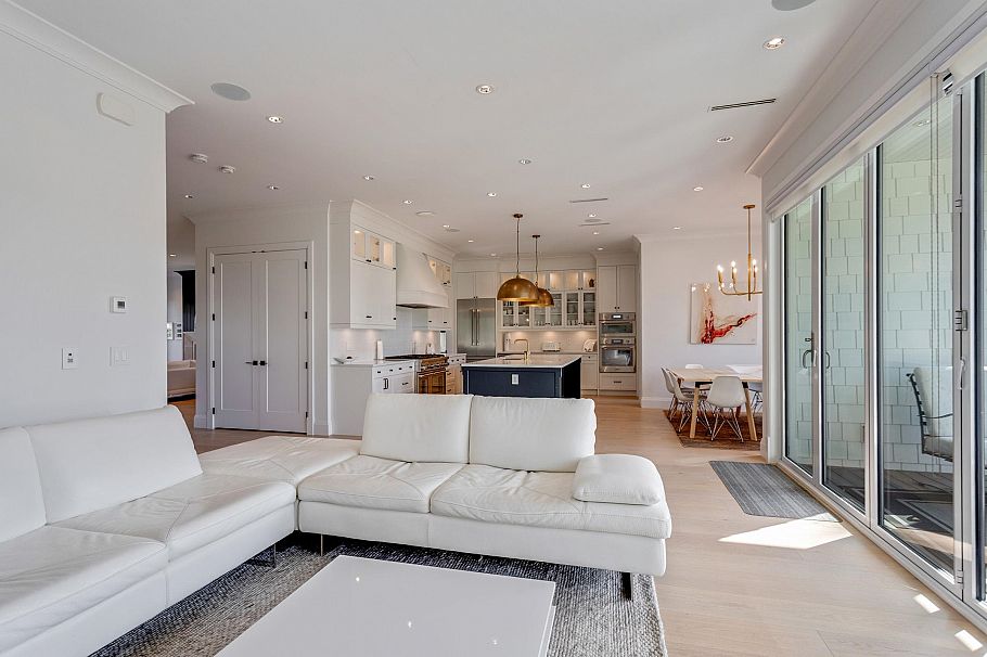 345 E 20th Street North Vancouver, BC - 14