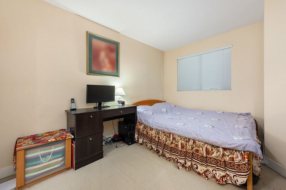 218 2265 E Hastings Street Vancouver, BC - 9